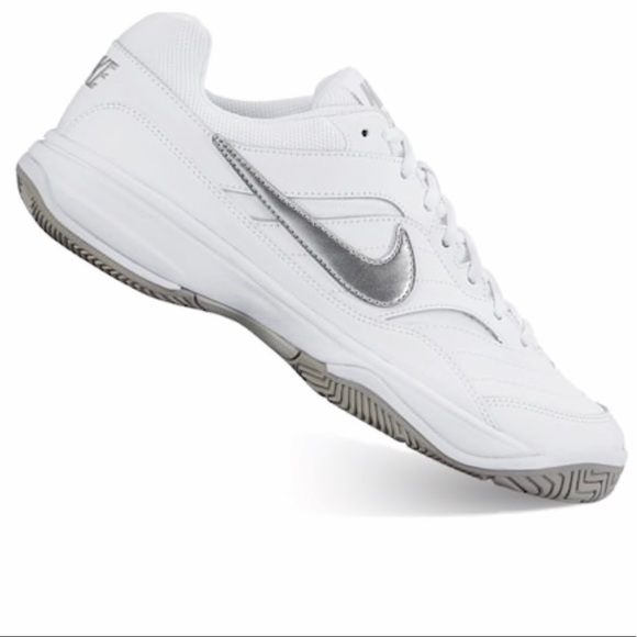 nike silver logo